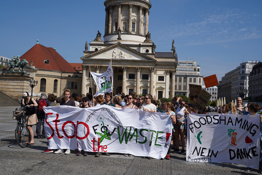 Rückblick: #StopTheWaste-Demo und Umweltfestival am 2. Juni 2019